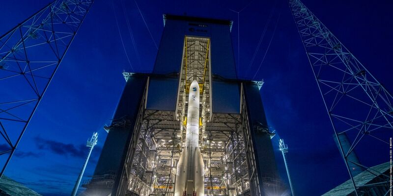 Testmodell der Trägerrakete Ariane 6 im September 2023 in Französisch-Guayana. - Foto: S Martin/ESA/CNES/Arianespace/ArianeGroup/dpa