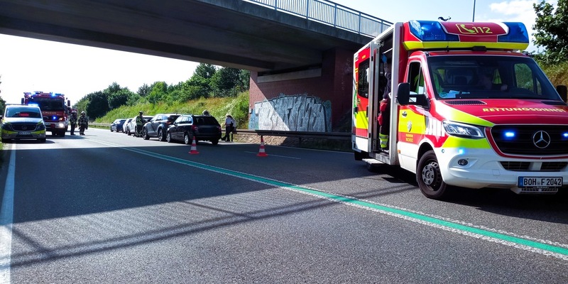 FW Bocholt: Verkehrsunfall auf der B67 - eine leicht Verletzte Person - Foto: presseportal.de