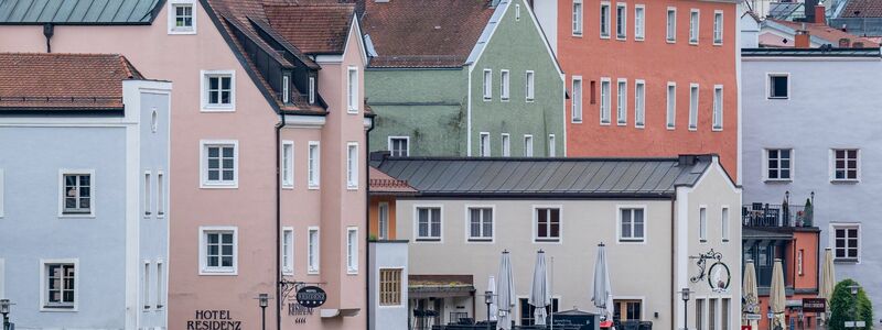 In Passau, wo Donau, Inn und Ilz zusammenfließen, wurde der Katastrophenfall ausgerufen. - Foto: Armin Weigel/dpa