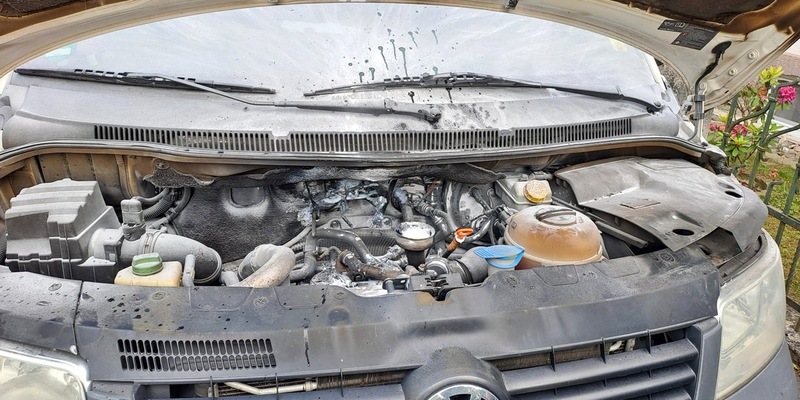 FW Stockach: B1 PKW Brand - Foto: presseportal.de