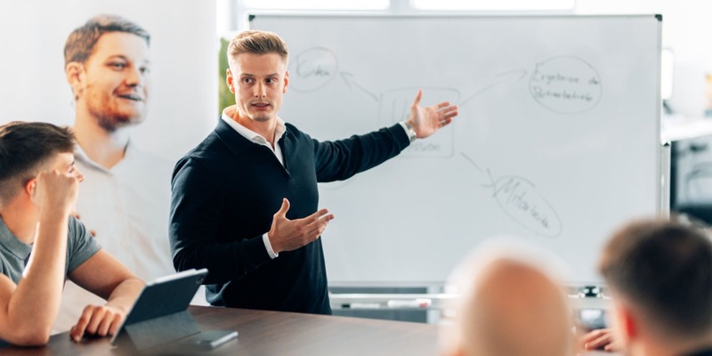 Marvin Flenche: 3 Gründe, warum sich Produkte nicht verkaufen und wie umsatz.io dabei helfen kann - Foto: presseportal.de