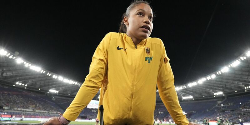 Holte die erste deutsche Medaille bei der Leichtathletik WM in Rom: Kugelstoßerin Yemisi Ogunleye. - Foto: Michael Kappeler/dpa