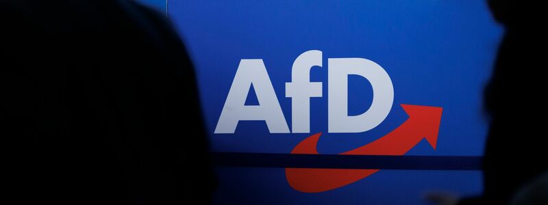 Das Bundesamt für Verfassungsschutz stuft die AfD als gesichert rechtsextremistisch ein. (Symbolbild) - Foto: Carsten Koall/dpa