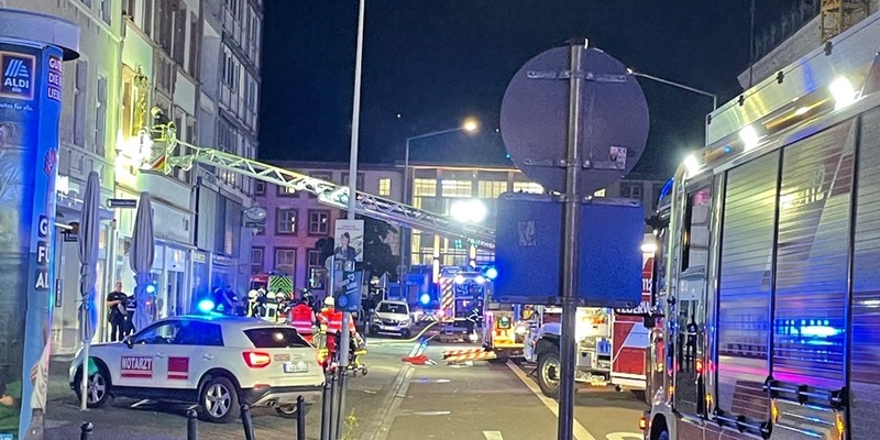 POL-PDTR: Feuerwehr, Polizei und ein mutiger Bürger verhindern Gebäudebrand im Bahnhofsviertel und retten Person aus Lebensgefahr - Foto: presseportal.de