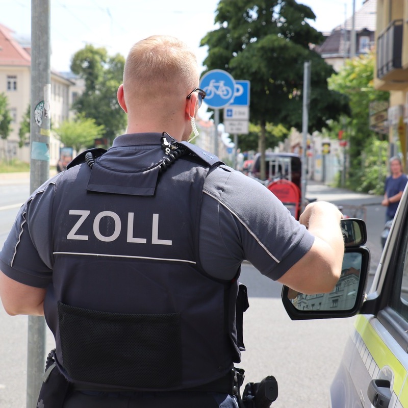 HZA-F: Gemeinsame Pressemitteilung der Staatsanwaltschaft Hanau und des Hauptzollamtes Frankfurt am Main: Organisierte Schwarzarbeit im Baugewerbe - - Foto: presseportal.de