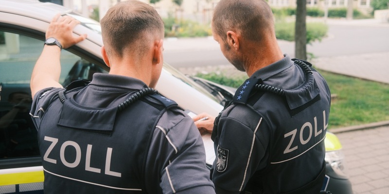 HZA-EF: Bundesweite Schwerpunktprüfung gegen Schwarzarbeit / Zoll kontrolliert Gaststätten in Thüringen und Südwestsachsen - Foto: presseportal.de