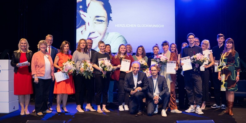 Freiräume und Grenzen in der pädagogischen Arbeit: Preise für BGW-Fotowettbewerb Mensch - Arbeit - Zukunft verliehen - Foto: presseportal.de