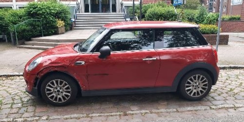 POL-SE: Holm - Unfall im Begegnungsverkehr - Pkw-Anhänger-Gespann flüchtig - Polizei sucht Zeugen - Foto: presseportal.de