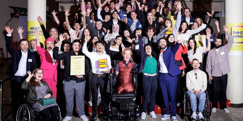 fair@school: Preis für Vielfalt und gegen Diskriminierung geht an drei Schulprojekte / Schulen aus Baden-Württemberg und NRW ausgezeichnet / Ehrenpreis für Trialog-Projekt zum Nahostkonflikt - Foto: presseportal.de