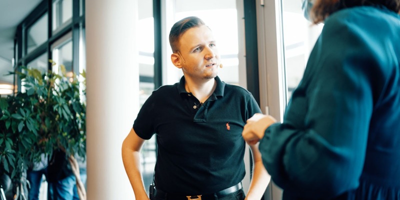 Homestudio als Sprecher - Experte verrät, was auf keinen Fall fehlen darf, um als Hörbuchsprecher von zuhause durchzustarten - Foto: presseportal.de