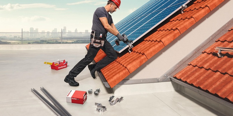 Befestigungsspezialist fischer auf der Messe Intersolar Europe / Sonnige Aussichten für zukunftssichere Solaranlagen - Foto: presseportal.de