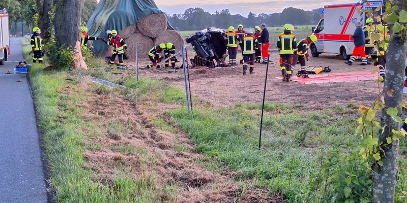 FW-ROW: Tödlicher Verkehrsunfall auf der K202 - Foto: presseportal.de