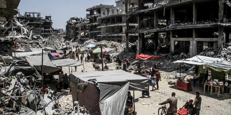 Derzeit werden dort noch rund 120 Geiseln in Gefangenschaft der Hamas vermutet, wobei unklar ist, wie viele von ihnen noch am Leben sind. - Foto: Mahmoud Zaki/XinHua/dpa