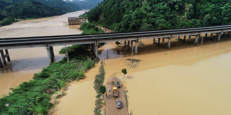 Teile der chinesischen Provinz Fujian stehen unter Wasser. - Foto: Huang Jiemin/XinHua/dpa