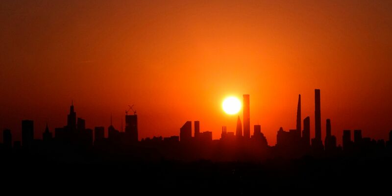 Für die US-Metropole New York sind diese Woche Temperaturen von bis zu 34 Grad vorausgesagt. - Foto: Frank Franklin II/AP/dpa