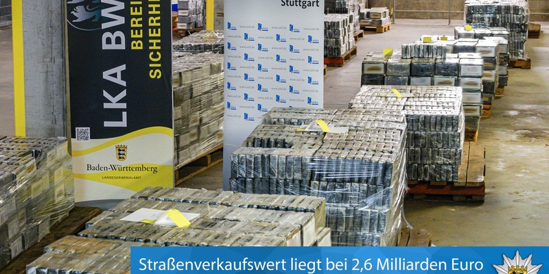 LKA-BW: Gemeinsame Pressemitteilung der ZeOS NRW, des Zollkriminalamtes (ZKA), des Zollfahndungsamtes Stuttgart und des Landeskriminalamtes Baden-Württemberg - Foto: presseportal.de