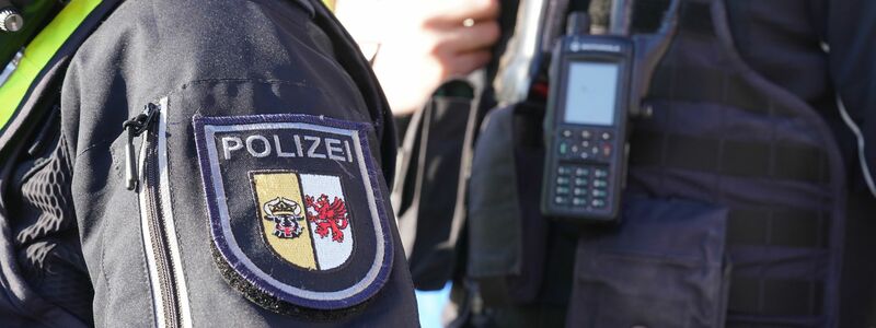 Die Polizei Mecklenburg-Vorpommern muss einen mutmaßlich rassistischen Angriff auf zwei ghanaische Kinder in Grevesmühlen aufklären. - Foto: Marcus Brandt/dpa