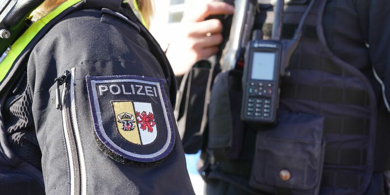 Die Polizei hat an der Theresienwiese von der Schusswaffe Gebrauch gemacht. (Symbolbild) - Foto: Marcus Brandt/dpa