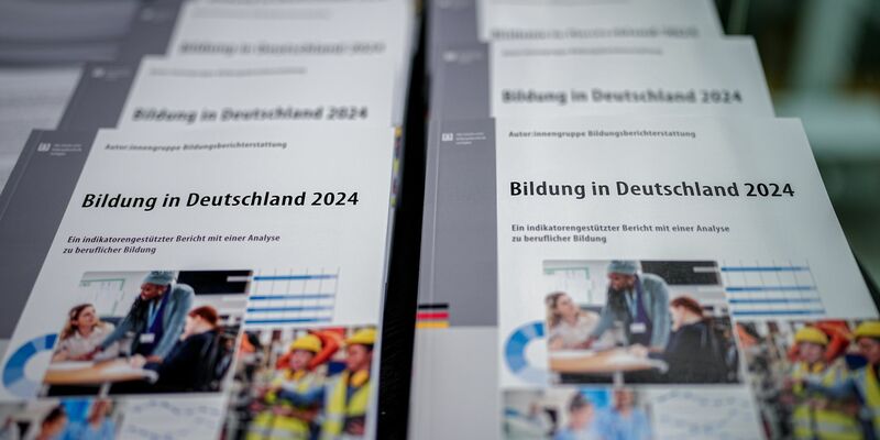 Schulen brauchen weiterhin Geld für die Digitalisierung (Archivbild) - Foto: Kay Nietfeld/dpa