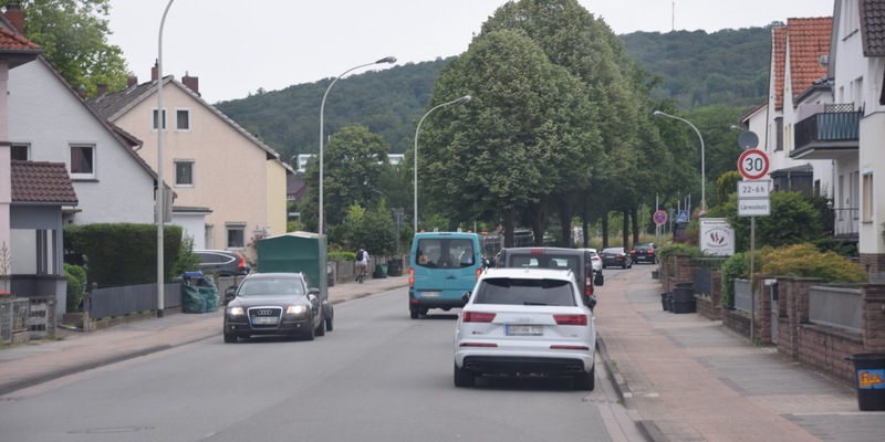 POL-HM: Riskanter Überholvorgang führt zu Verkehrsunfall - Foto: presseportal.de
