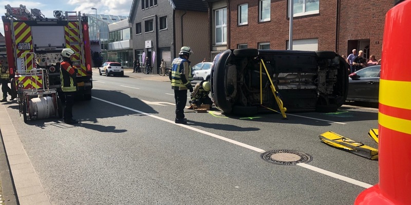 FW Bocholt: Verkehrsunfall Werther Straße - Foto: presseportal.de