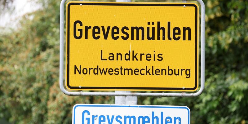 Den Ermittlern zufolge blieb das achtjährige Mädchen beim Vorfall in Grevesmühlen unverletzt. - Foto: Bernd Wüstneck/dpa