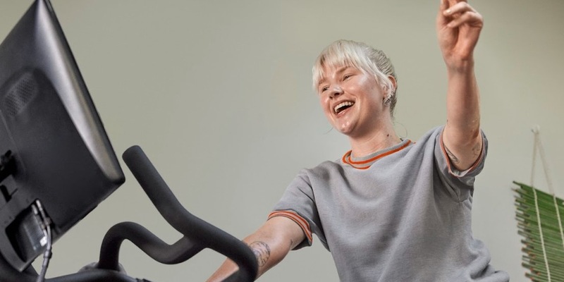 Umfrage enthüllt: Fitnesstraining macht so glücklich wie ein Sommerflirt - Foto: presseportal.de