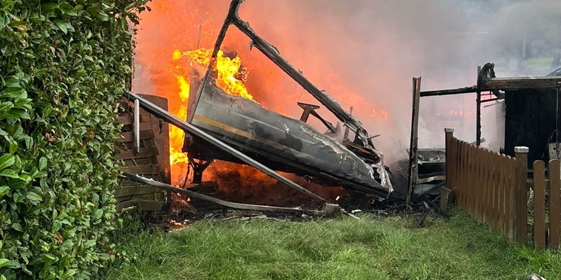 Feuerwehr Kalkar: Brand eines Wohnwagens - Foto: presseportal.de