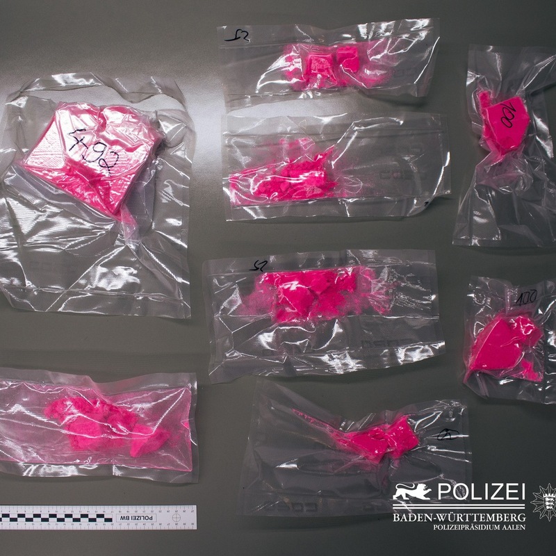 POL-AA: RMK: Gemeinsame Pressemitteilung der Staatsanwaltschaft Stuttgart und des Polizeipräsidiums Aalen Schorndorf: Ein Kilogramm 