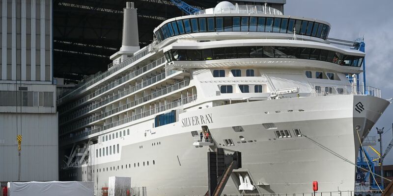 Die Meyer Werft braucht dringend sehr viel Geld - kurzfristig bis zum 15. September. (Archivbild) - Foto: Lars Penning/dpa