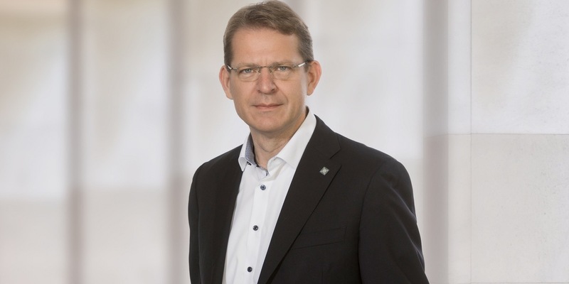 Dr. Gunther K. Weiß erneut zum Vorstand der RHÖN-KLINIKUM AG und Vorsitzenden der Geschäftsführung des UKGM bestellt - Foto: presseportal.de