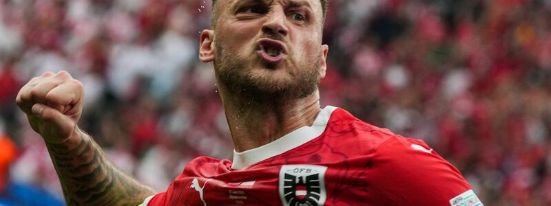 Österreichs Marko Arnautovic feiert sein Tor zum 3:1. - Foto: Sören Stache/dpa