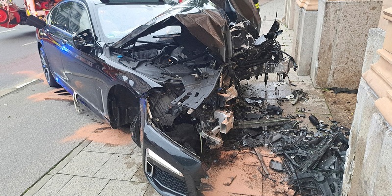 FW-M: Limousine setzt Notruf ab (Lehel) - Foto: presseportal.de