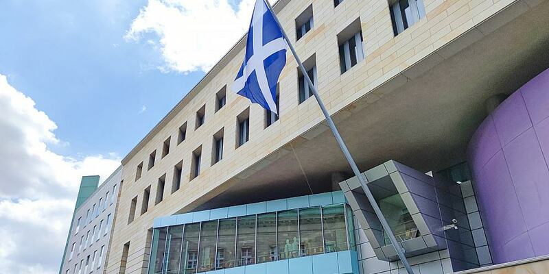 Schottische Fahne an der britischen Botschaft am 23.06.2024 - Foto: über dts Nachrichtenagentur