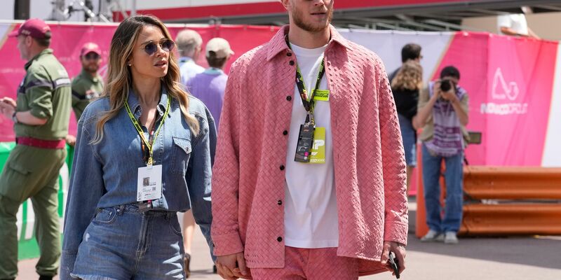 Feierten mit 160 Gästen ihre Traumhochzeit: Diletta Leotta und Loris Karius. Archivbild - Foto: Luca Bruno/AP/dpa