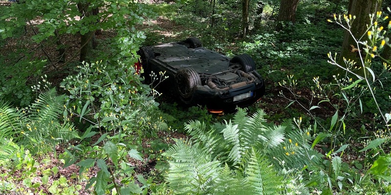 POL-RBK: Overath - Zwei Schwerverletzte nach Alleinunfall auf L 312 - Foto: presseportal.de