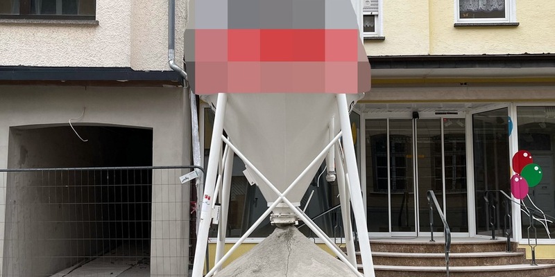 POL-EU: Zementputz-Silo geöffnet - Foto: presseportal.de