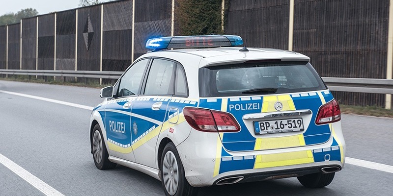 Bundespolizeidirektion München: Mann will auf der Autobahn nach München laufen/ Bundespolizei bringt Migranten in Zurückschiebungshaft - Foto: presseportal.de