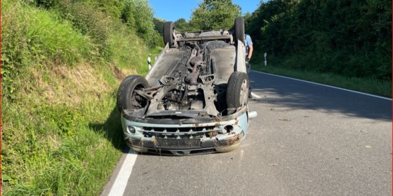 POL-PDLD: Pkw-Fahrerin verliert Kontrolle und überschlägt sich - Foto: presseportal.de