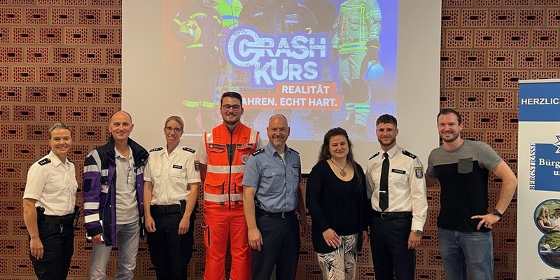 POL-DA: Fürth: Experten warnen Schüler der Heinrich-Böll-Schule vor Gefahren im Straßenverkehr - Foto: presseportal.de