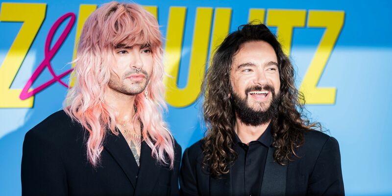 Die Zwillingsbrüder Bill (l) und Tom Kaulitz bei der Premiere der Netflix-Dokuserie «Kaulitz & Kaulitz». - Foto: Christoph Soeder/dpa