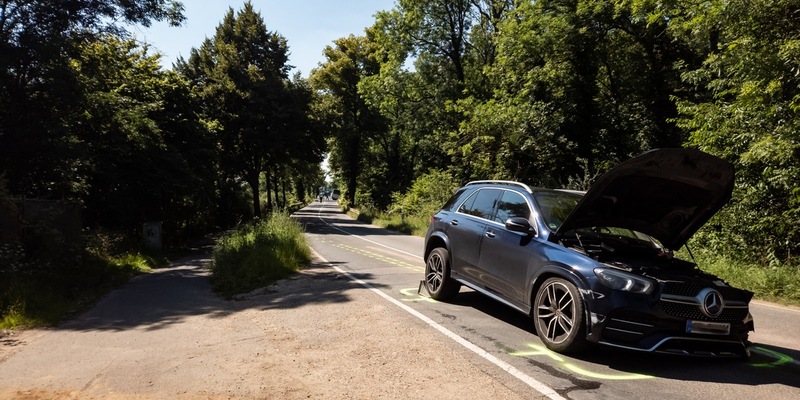 FW Wachtberg: Schwerer Verkehrsunfall in Wachtberg-Adendorf - Foto: presseportal.de