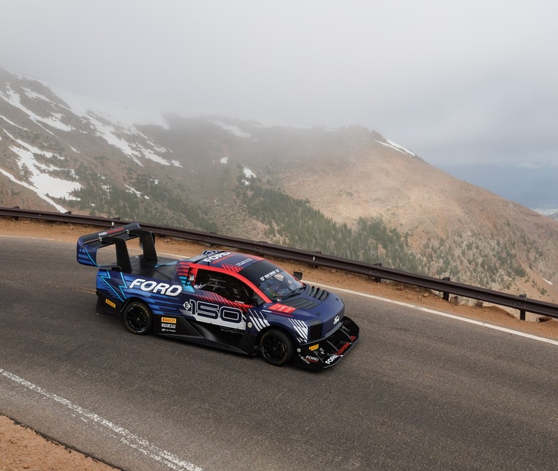 Ford F-150 Lightning SuperTruck holt Gesamtsieg beim legendären Pikes Peak International Hillclimb - Foto: presseportal.de