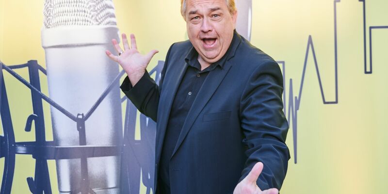 Oliver Kalkofes neues Format «Faking Bad - Besser als die Wahrheit» ist ab Ende Juni in der ARD-Mediathek zu sehen. - Foto: Annette Riedl/dpa