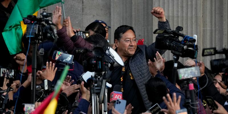 Boliviens Staatschef Luis Arce tauschte nach dem Putschversuch die gesamte Führungsriege der Streitkräfte aus. - Foto: Juan Karita/AP