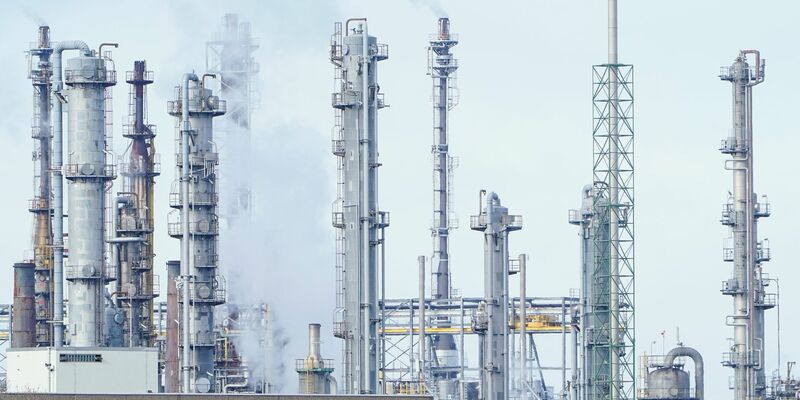 Blick auf das Werksgelände des Chemiekonzerns BASF. - Foto: Uwe Anspach/dpa