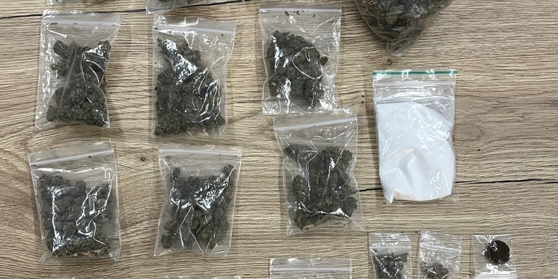 POL-REK: 240627-3: Polizisten stellen Drogen bei Verkehrskontrolle sicher - Foto: presseportal.de