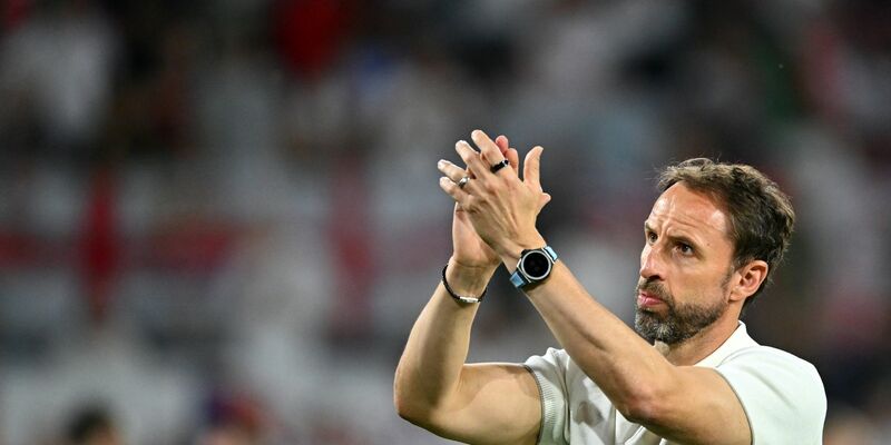 Trifft mit den Three Lions im EM-Achtelfinale auf die Slowakei: Englands Trainer Gareth Southgate. - Foto: Marius Becker/dpa