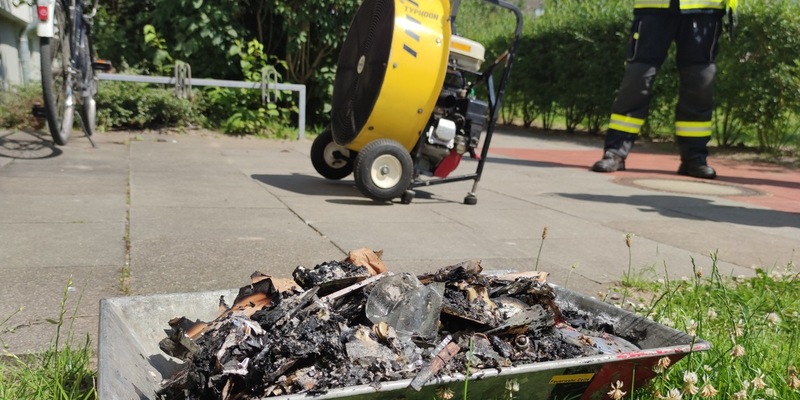 FW Celle: Feuer in einer Küche - eine Person gerettet! Bisher vier Einsätze am Samstag! - Foto: presseportal.de