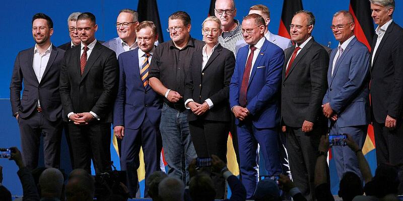 Der neue AfD-Bundesvorstand beim Bundesparteitag im Juni 2024 - Foto: über dts Nachrichtenagentur